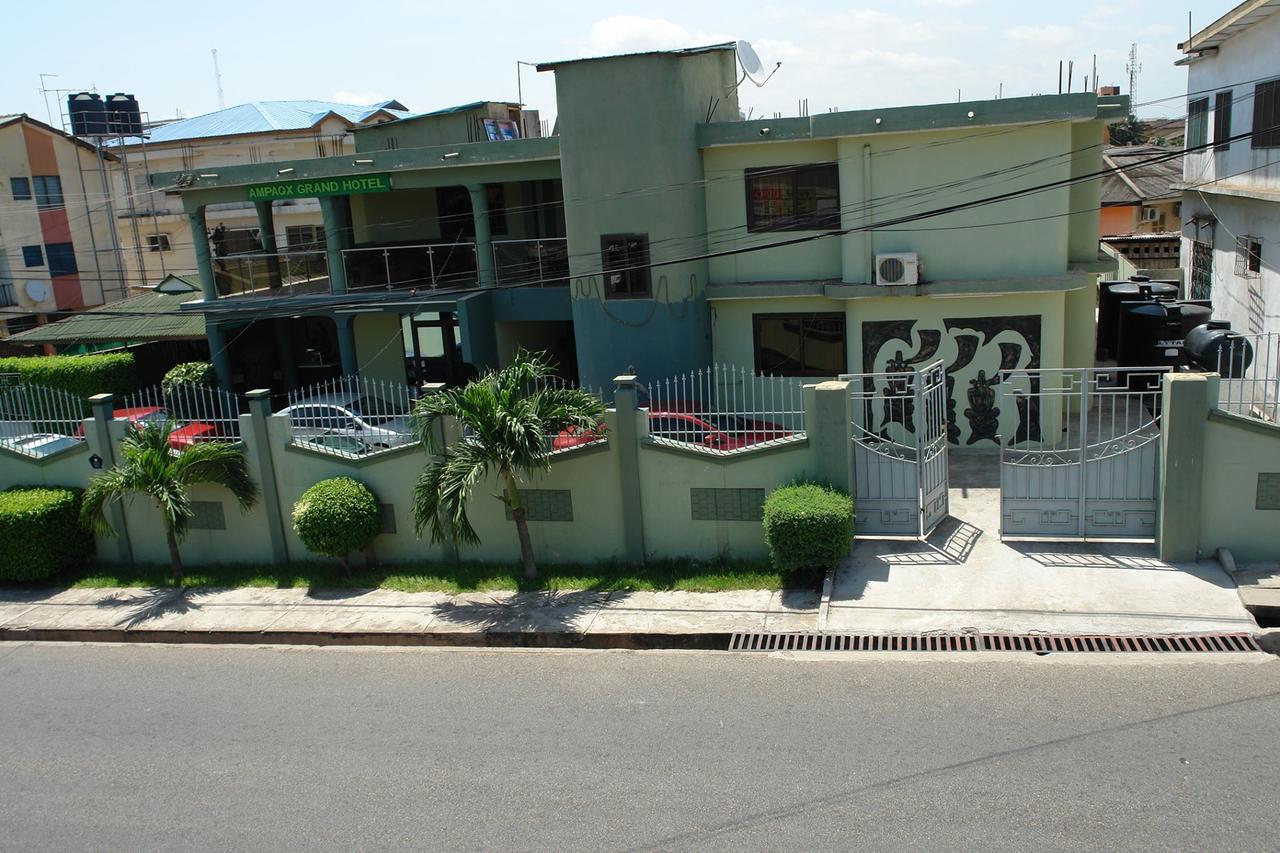 Ampaqx Grand Hotel Accra Exterior photo